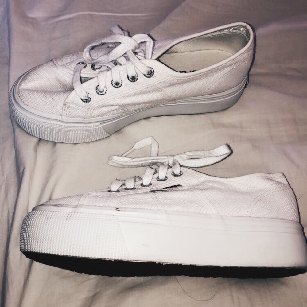 NWOT SUPERGA 🦋 2790 platform sneakers